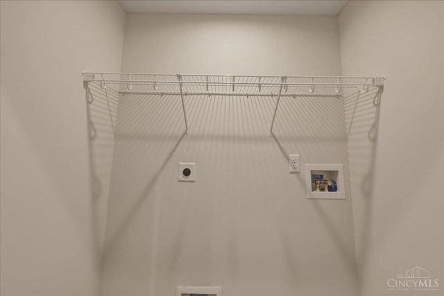 3908 Edwards Road, Cincinnati, OH 45209