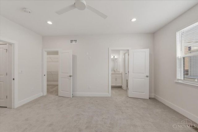 3908 Edwards Road, Cincinnati, OH 45209