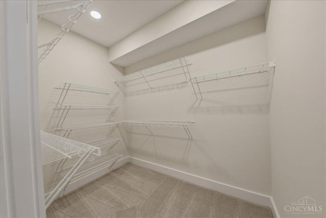 3908 Edwards Road, Cincinnati, OH 45209