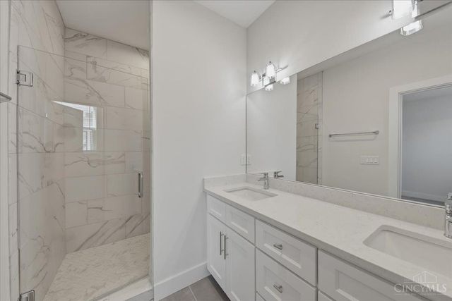 3908 Edwards Road, Cincinnati, OH 45209