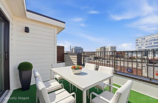 3908 Edwards Road, Cincinnati, OH 45209