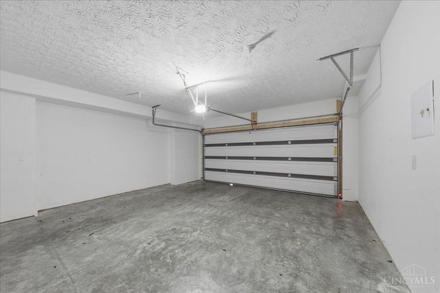 3908 Edwards Road, Cincinnati, OH 45209