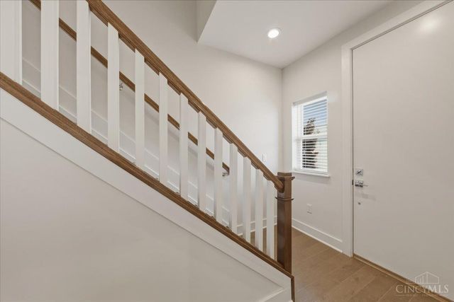 3908 Edwards Road, Cincinnati, OH 45209