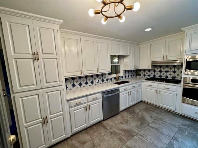 104 Meadow Lane, Cartersville, GA 30120