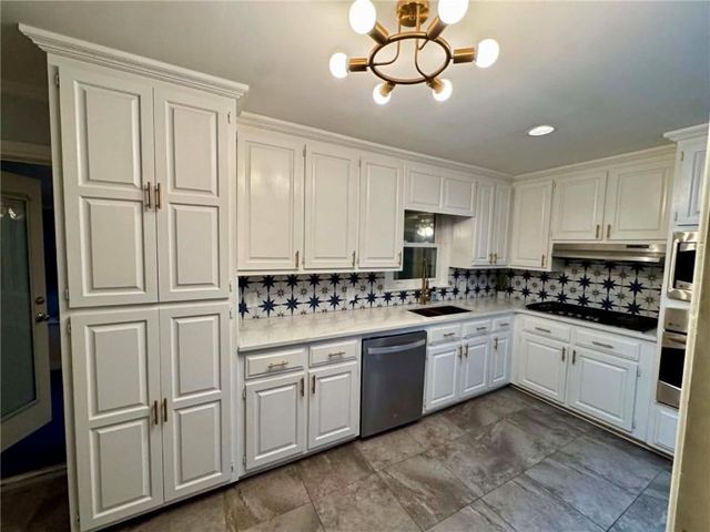 104 Meadow Lane, Cartersville, GA 30120