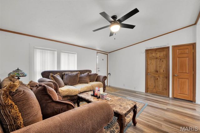 902 Pine Street, Potosi, MO 63664