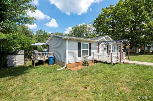 902 Pine Street, Potosi, MO 63664