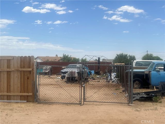16124 Mesa, Hesperia, CA 92345