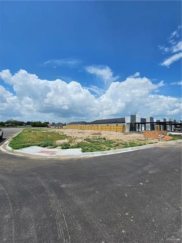 1211 Woodland Drive, Pharr, TX 78577