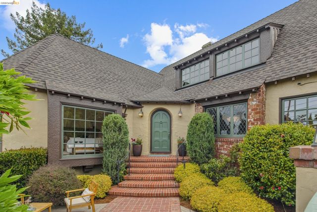 131 Montrose Rd, Berkeley, CA 94707