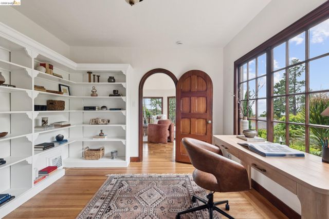 131 Montrose Rd, Berkeley, CA 94707