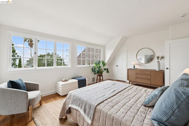 131 Montrose Rd, Berkeley, CA 94707