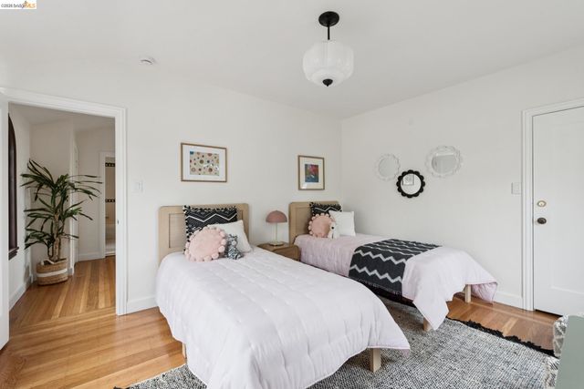 131 Montrose Rd, Berkeley, CA 94707