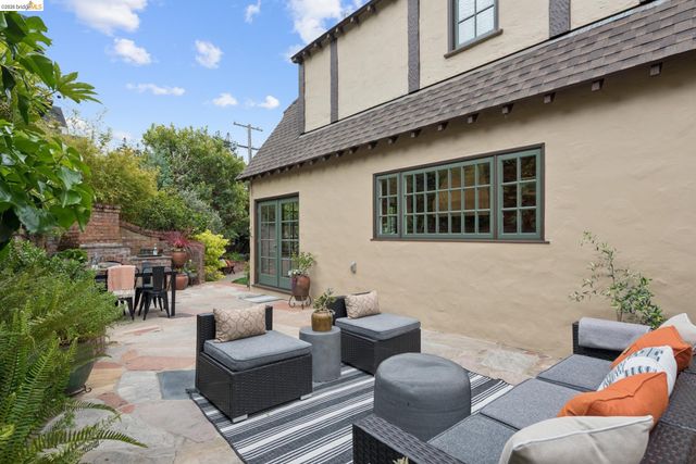 131 Montrose Rd, Berkeley, CA 94707