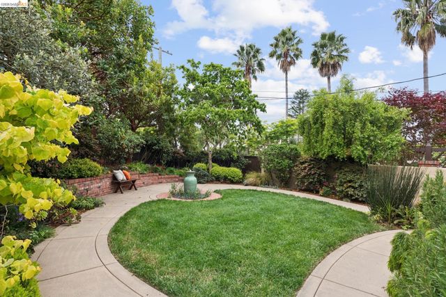 131 Montrose Rd, Berkeley, CA 94707