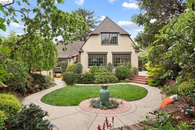 131 Montrose Rd, Berkeley, CA 94707