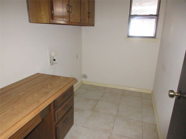 302 Cardinal Creek Drive, Duncanville, TX 75137