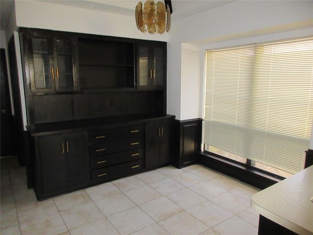 302 Cardinal Creek Drive, Duncanville, TX 75137