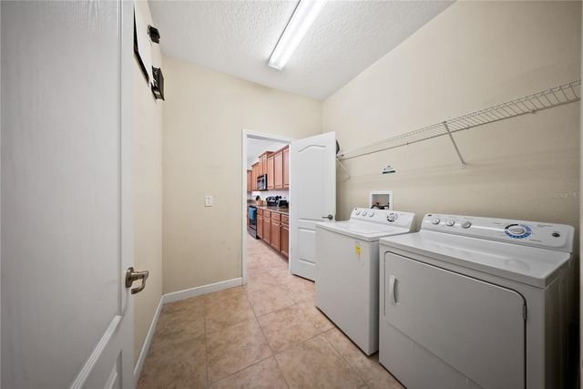 8960 BISMARCK PALM RD, Kissimmee, FL 34747