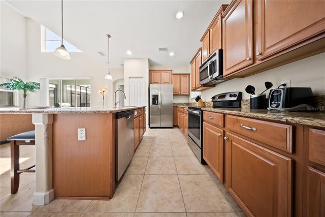 8960 BISMARCK PALM RD, Kissimmee, FL 34747