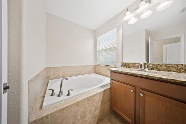 8960 BISMARCK PALM RD, Kissimmee, FL 34747