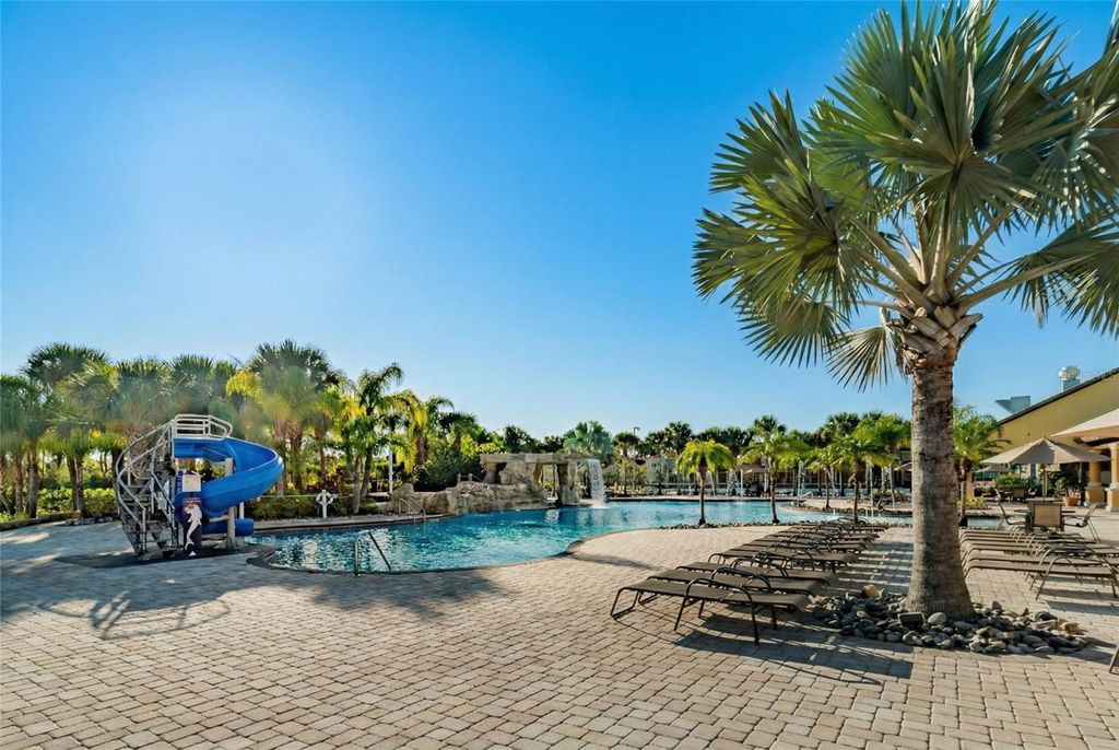 Image 57 of property listing at 8960 BISMARCK PALM RD, Kissimmee, FL 34747