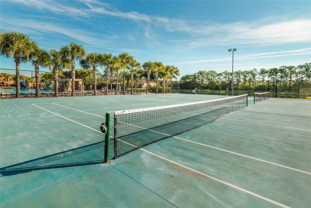 Image 65 of property listing at 8960 BISMARCK PALM RD, Kissimmee, FL 34747