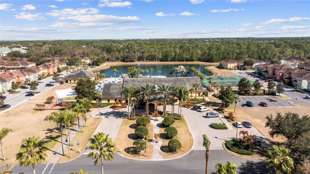 Image 72 of property listing at 8960 BISMARCK PALM RD, Kissimmee, FL 34747