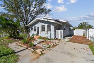 1757 NEW HAMPSHIRE AVENUE NE, St Petersburg, FL 33703