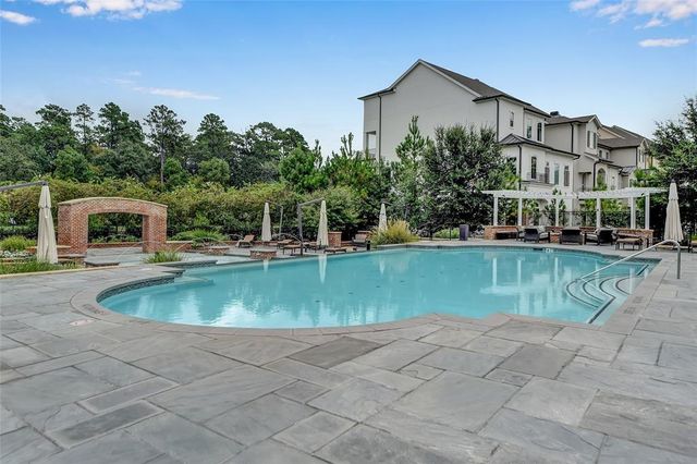151 Low Country Ln 151, The Woodlands, TX 77380