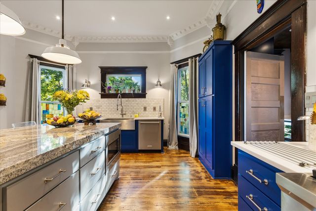 207 Main St, E, Wartrace, TN 37183