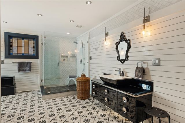 207 Main St, E, Wartrace, TN 37183