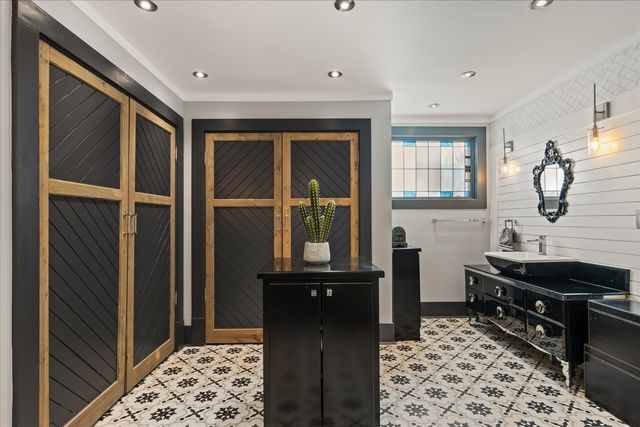 207 Main St, E, Wartrace, TN 37183