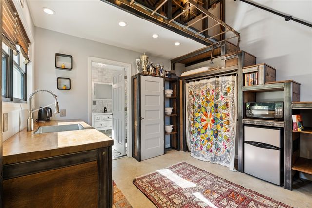 207 Main St, E, Wartrace, TN 37183