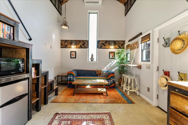 207 Main St, E, Wartrace, TN 37183