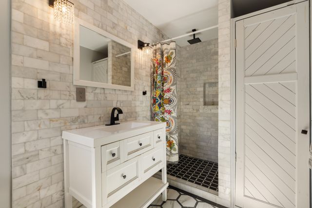 207 Main St, E, Wartrace, TN 37183