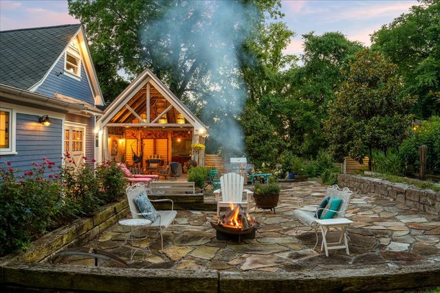 207 Main St, E, Wartrace, TN 37183