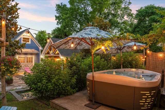 207 Main St, E, Wartrace, TN 37183