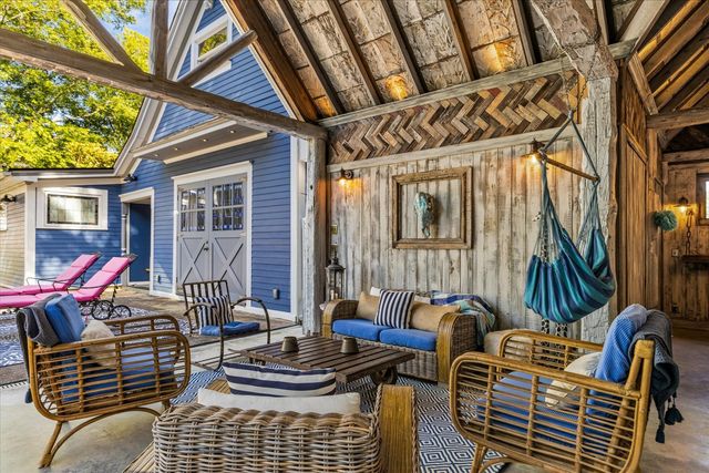 207 Main St, E, Wartrace, TN 37183