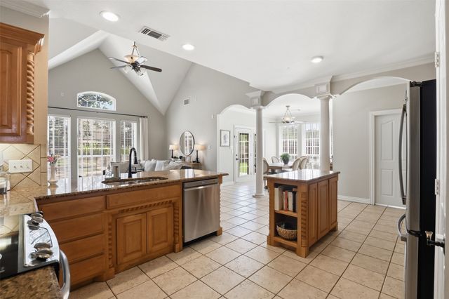 109 Palomino, Shady Shores, TX 76208