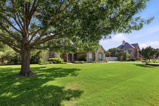 109 Palomino, Shady Shores, TX 76208