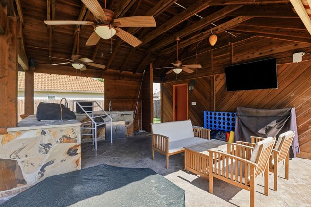 109 Palomino, Shady Shores, TX 76208