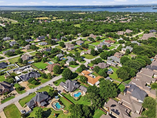 109 Palomino, Shady Shores, TX 76208