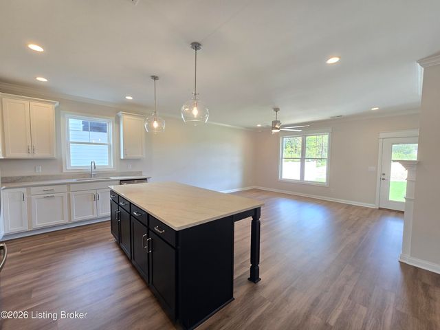 4413 Lochridge Pkwy, Louisville, KY 40299