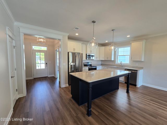 4413 Lochridge Pkwy, Louisville, KY 40299