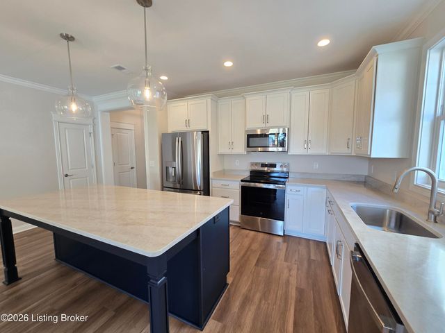 4413 Lochridge Pkwy, Louisville, KY 40299
