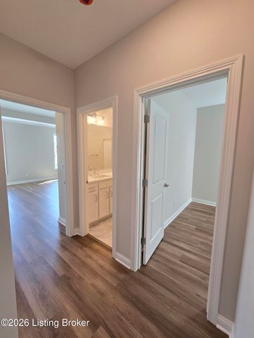 4413 Lochridge Pkwy, Louisville, KY 40299