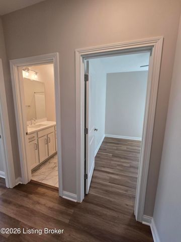 4413 Lochridge Pkwy, Louisville, KY 40299