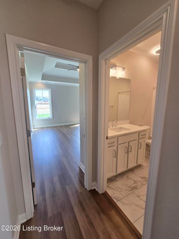 4413 Lochridge Pkwy, Louisville, KY 40299