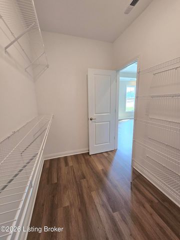 4413 Lochridge Pkwy, Louisville, KY 40299